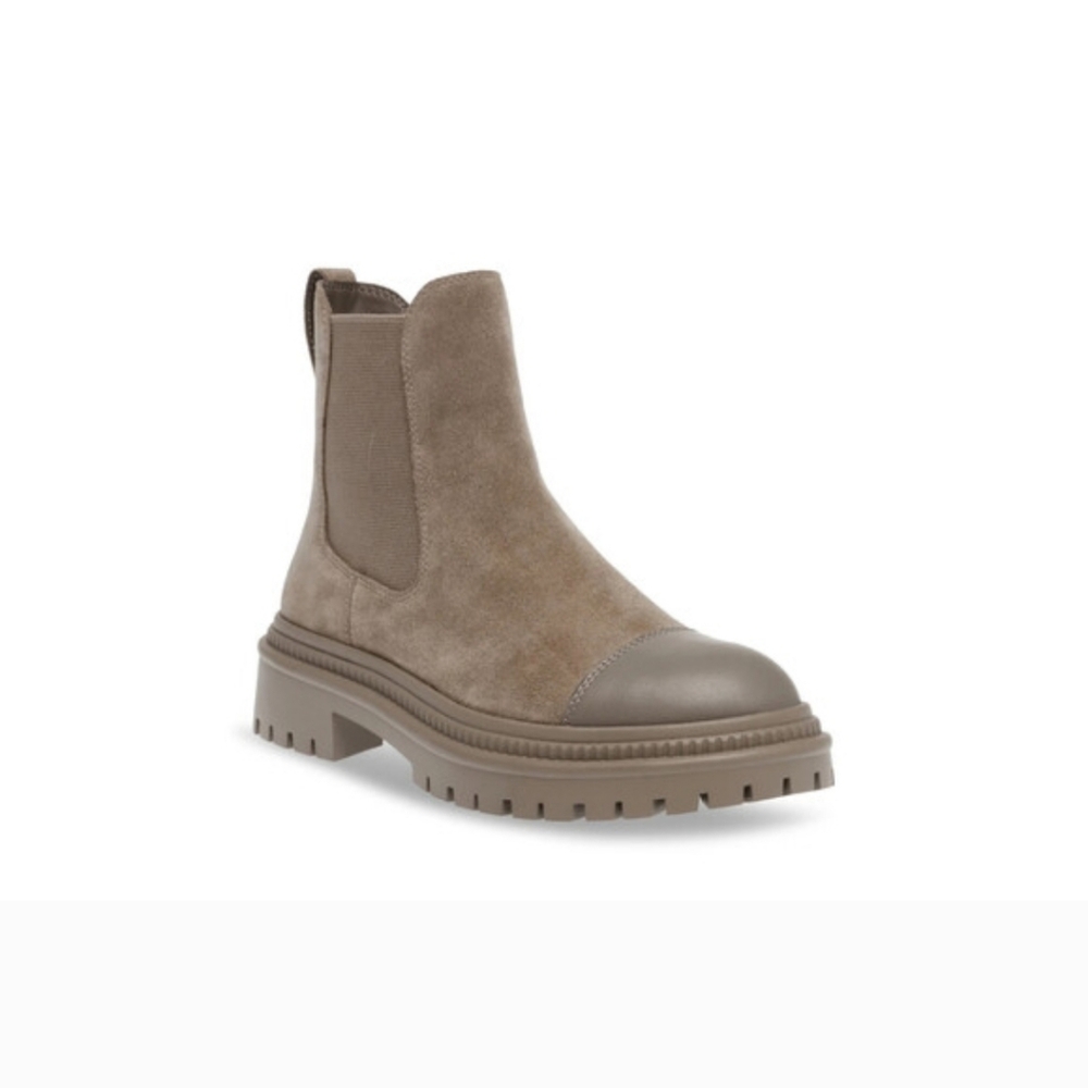 Steve Madden Mayslie Round Toe Voota Size 6